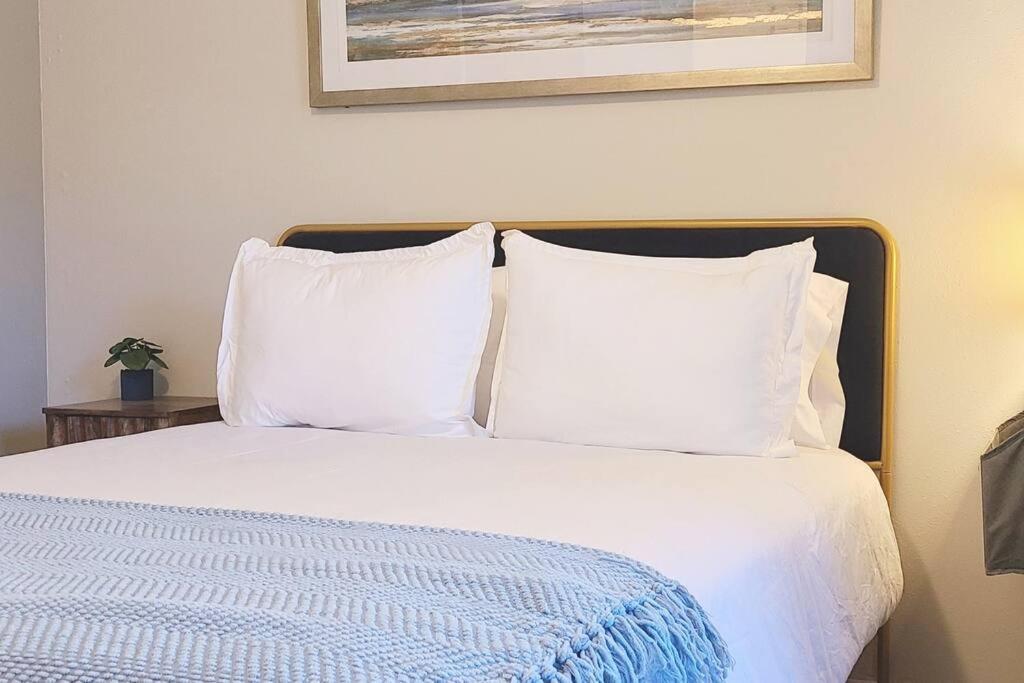 Séjour chez l'habitant Centrally Located In And Bentonville! -private