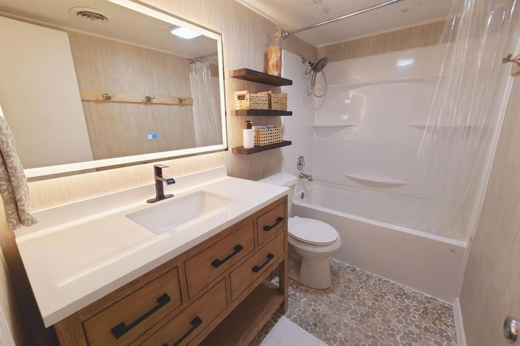 Séjour chez l'habitant Centrally Located In And Bentonville! -private Rogers
