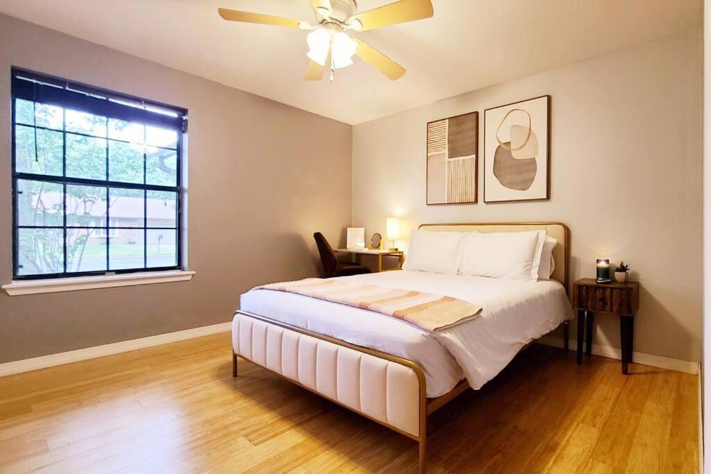 Centrally Located In And Bentonville! -private